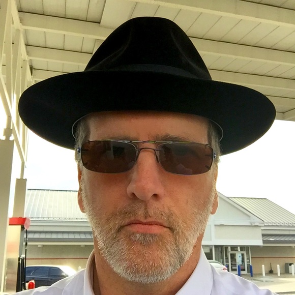 Meet your Posher, Mark - Picture 1 of 1